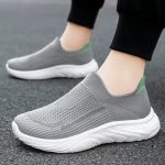 Spring and Autumn Shoes Men'S Breathable Lazy Shoes Solid Color Versatile Casual Sneakers Breathable Mesh