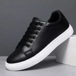 Men'S Business Casual Shoes Soft Moccasin Shoes Comfortable Casual Shoes for Men Solid Black White Men Sneakers 2025 New