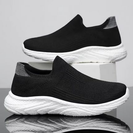 Spring and Autumn Shoes Men'S Breathable Lazy Shoes Solid Color Versatile Casual Sneakers Breathable Mesh